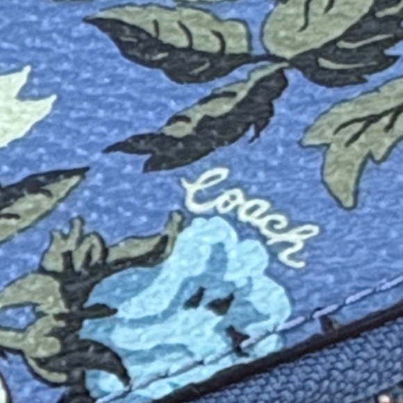 Coach Accordion Zip Slim Wallet Sleeping Rose Print Coated Canvas EUC - Picture 8 of 14